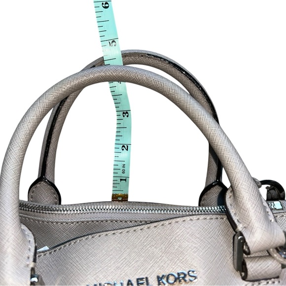 Michael Kors Beige Gray Tote Bag with many pockets - Picture 11 of 16